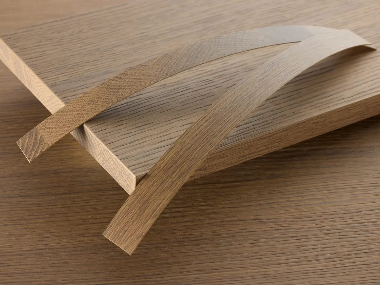 RealGrain Antwerp swatch.